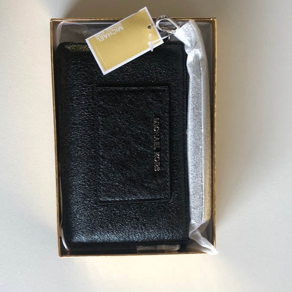 Vintage Metallic Black Michael Kors wristlet - Picture 13 of 15